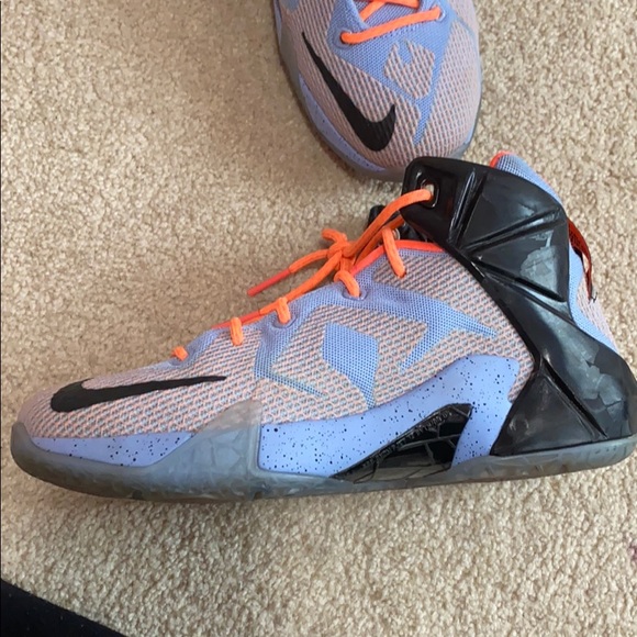 LeBron Easter 12 - Picture 2 of 7